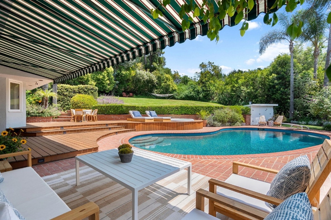Charlotte Ross Studio City Home For Sale 1