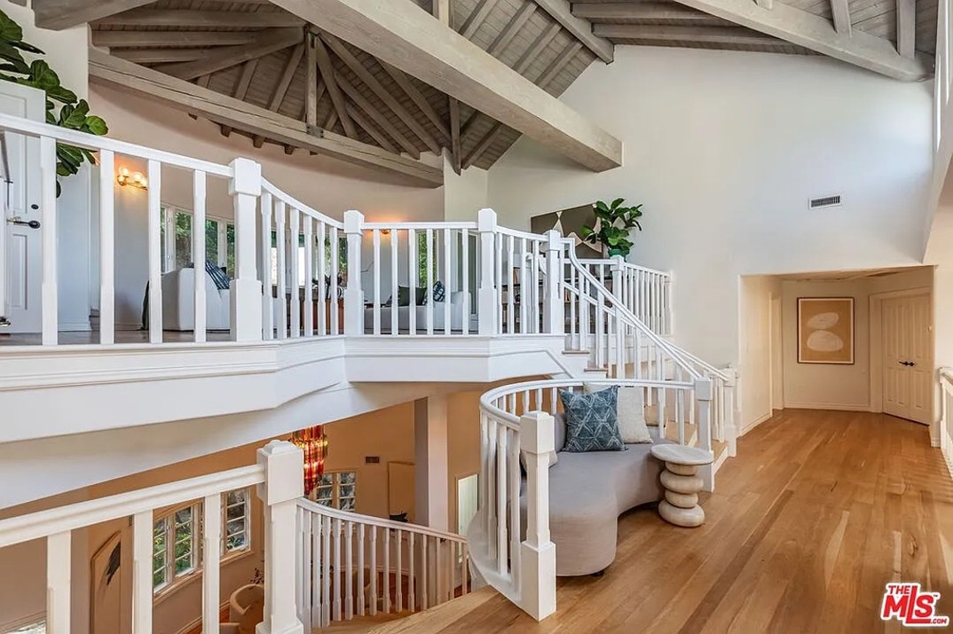 Selena Gomez Encino Home 15