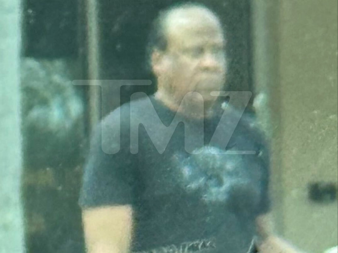 0505-Conrad-Murray-Breakfast-SUB