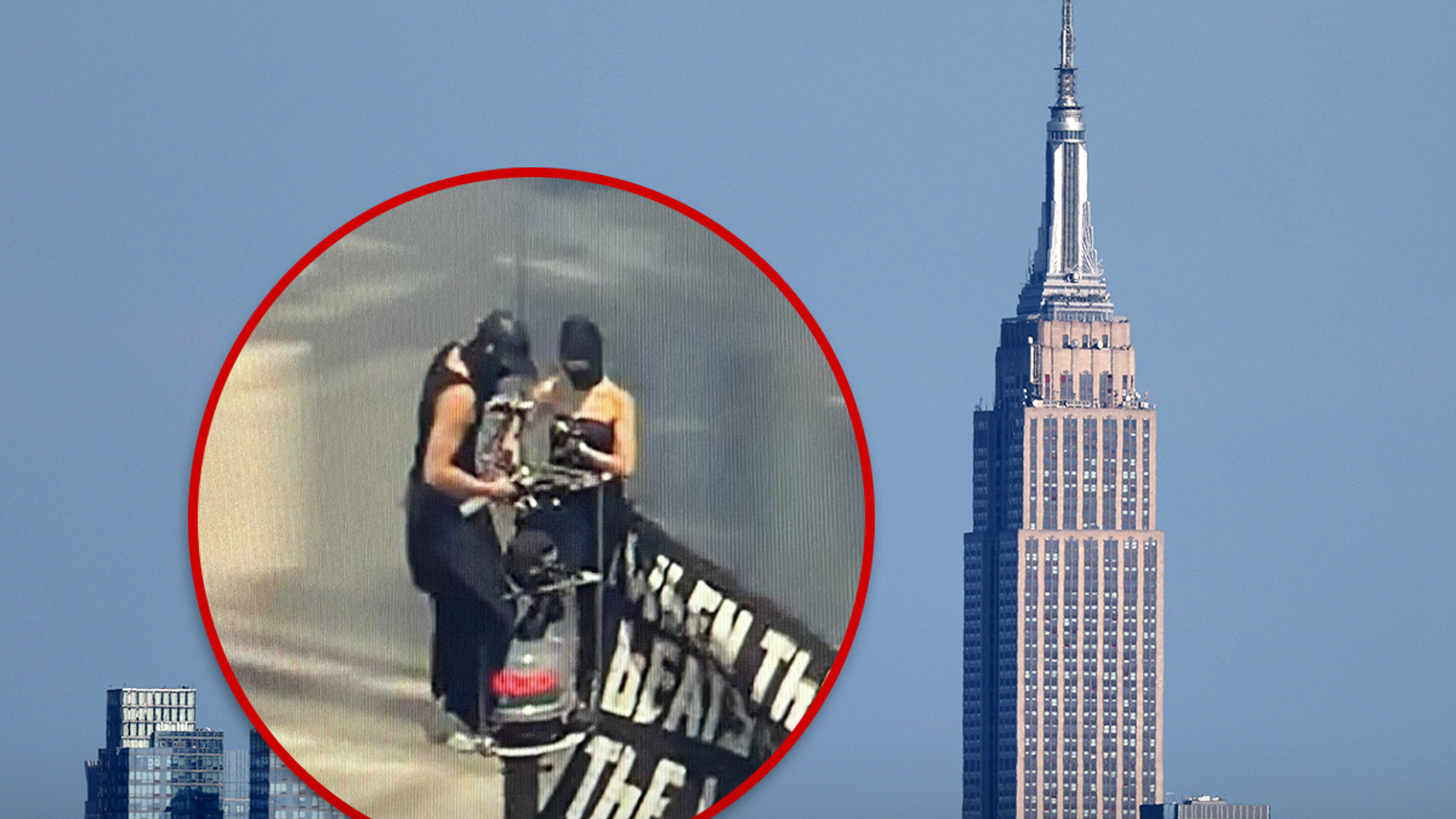 Empire State Building Scaled By Thrill-Seekers: Proposal Captured Live!