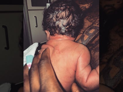 1217-teyana-taylor-bathtub-birth-INSTAGRAM-01