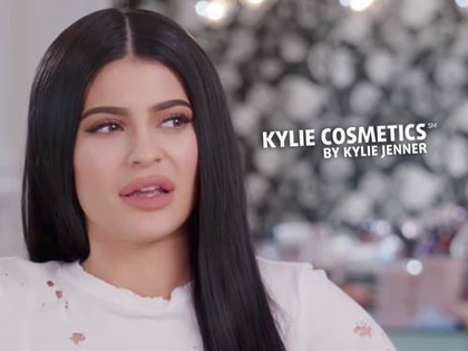 1213-kylie-jenner-kylie-cosmetics-01