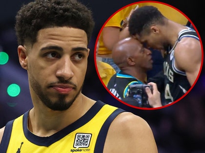 Tyrese Haliburton and father getty comp