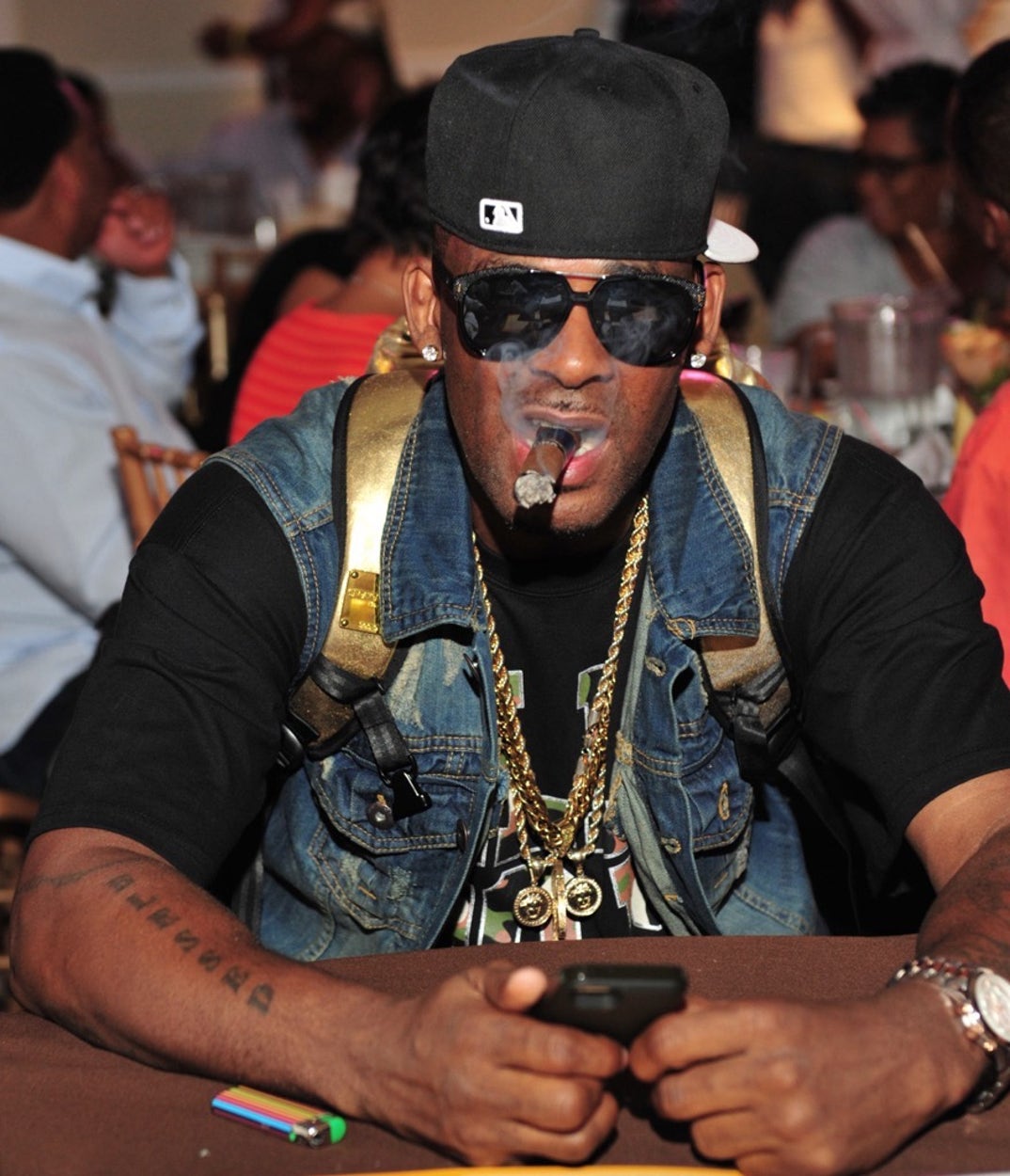 r_kelly_through_years_photos4