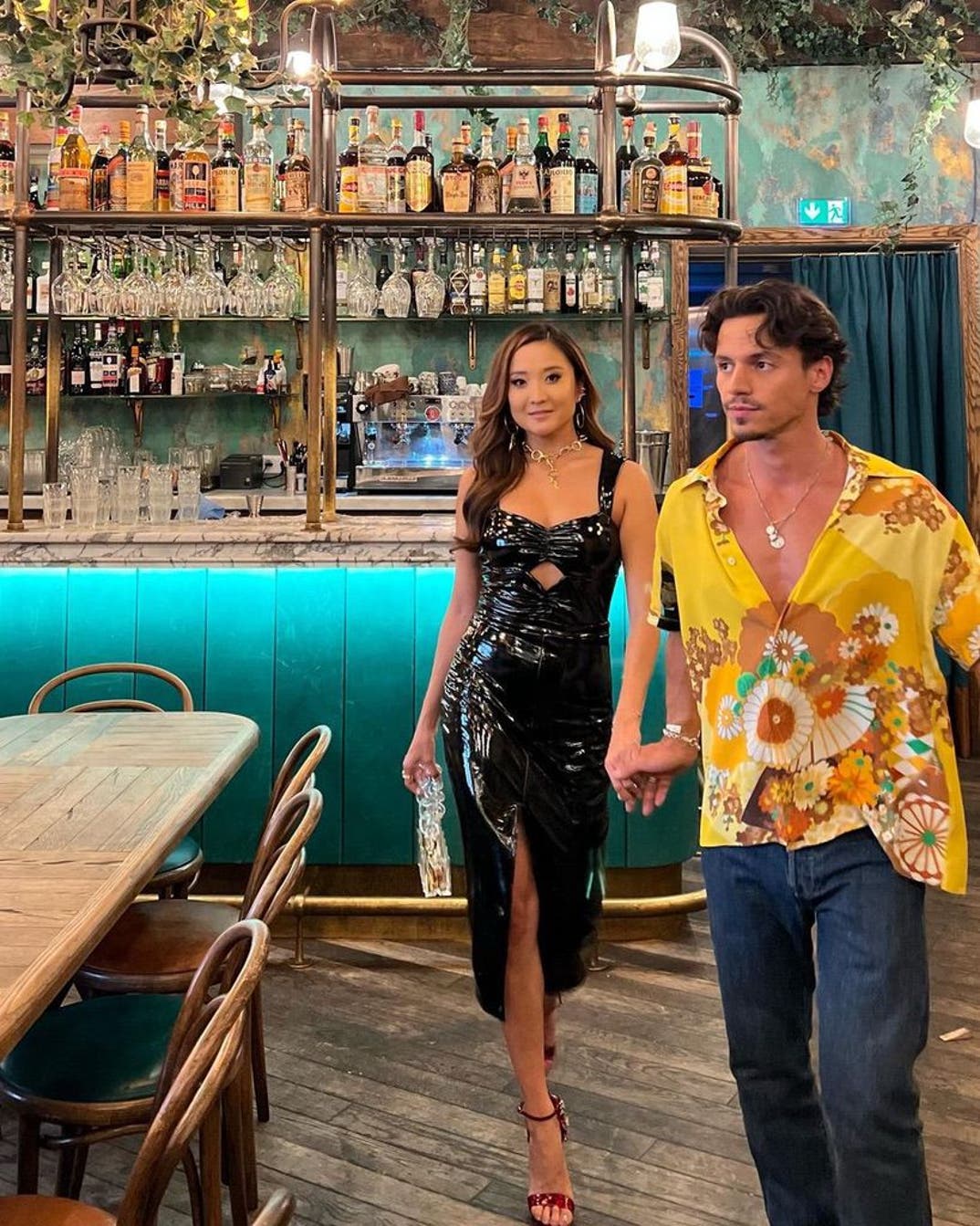 0816 Emily In Paris BTS 38