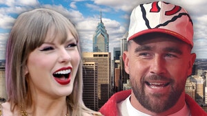 taylor-swift-travis-kelce-philly-getty-1