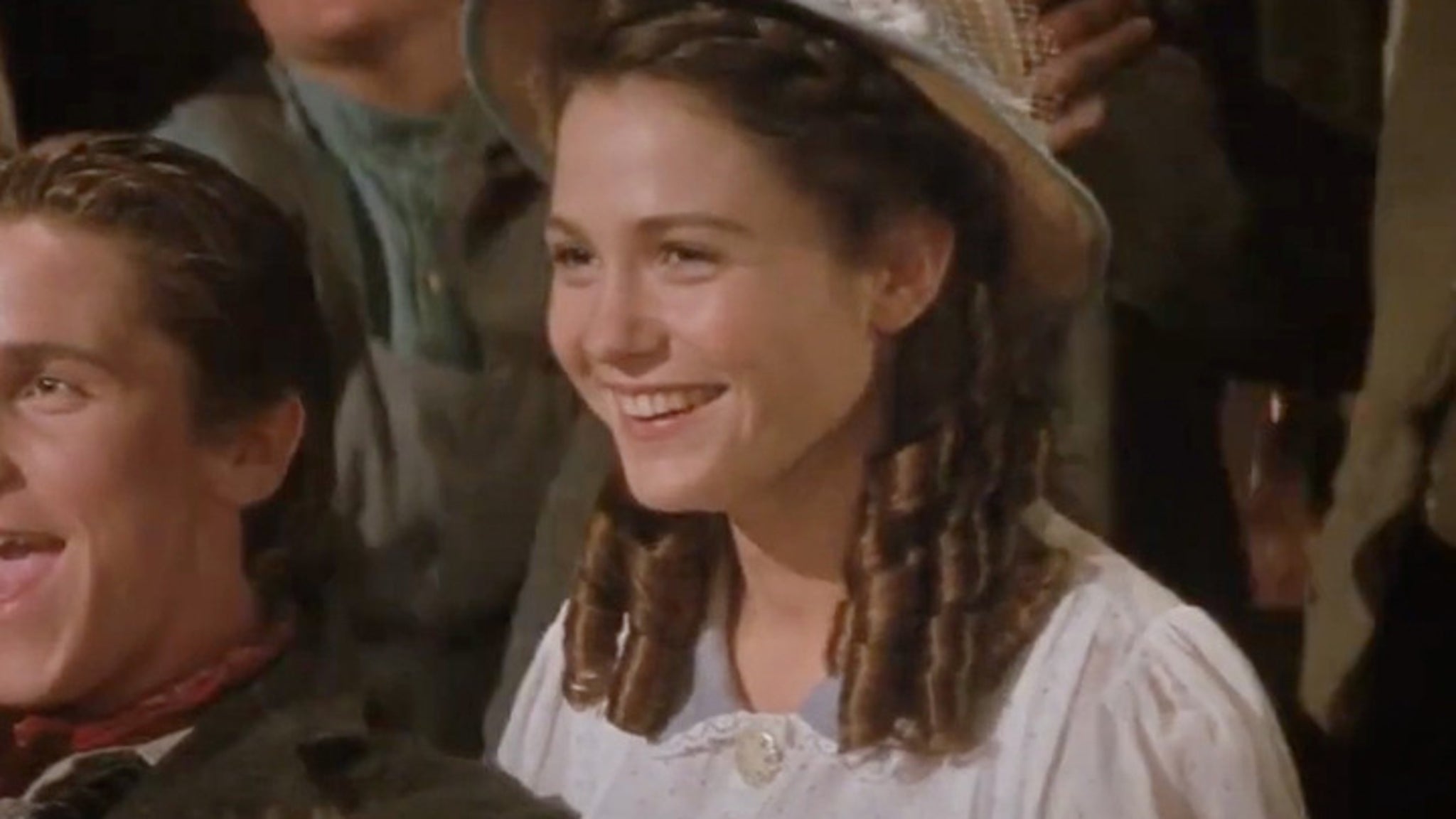 Sarah Jacobs In 'Newsies' 'Memba Her?!