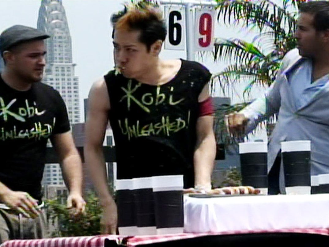 VIDEO] Hot Dog Eating Contest -- Kobayashi INHALES 69 Hot Dogs