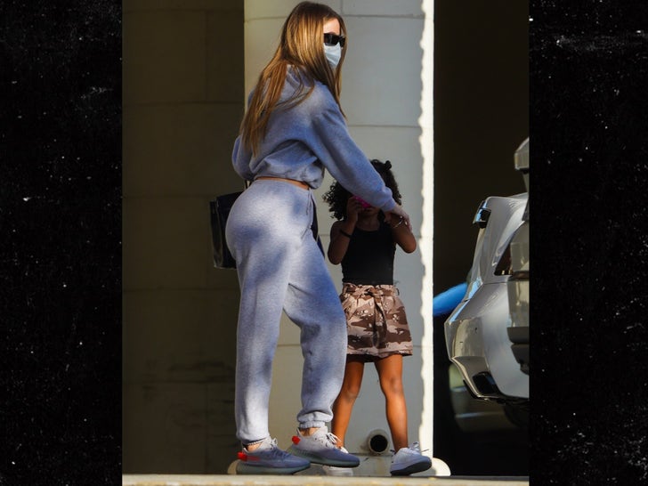 6651a83fb71e4a7abfb9afb4930071e8_md Khloe Kardashian Steps Out Wearing Yeezys After Adidas Drops Kanye West