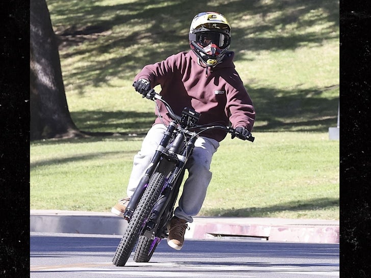 0124-Pax-Jolie-Pitt-Ebike-Crash-photo-PRIMARY-2