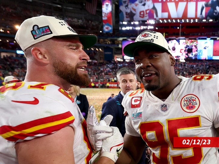 chris-jones-travis-kelce-sub-getty-1