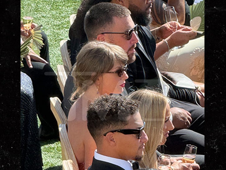 0710-Taylor-Swift-Travis-Kelce-Juju-Smith-Wedding-SUB-1