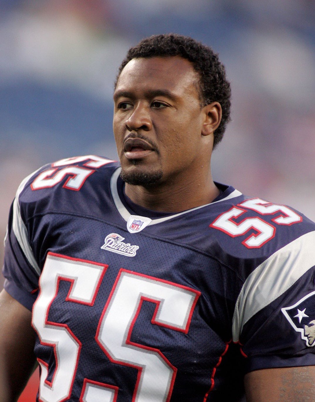 WILLIE MCGINEST OF THE NEW ENGLAND PATRIOTS DURING THE 39-35 LOSS TO  News Photo - Getty Images