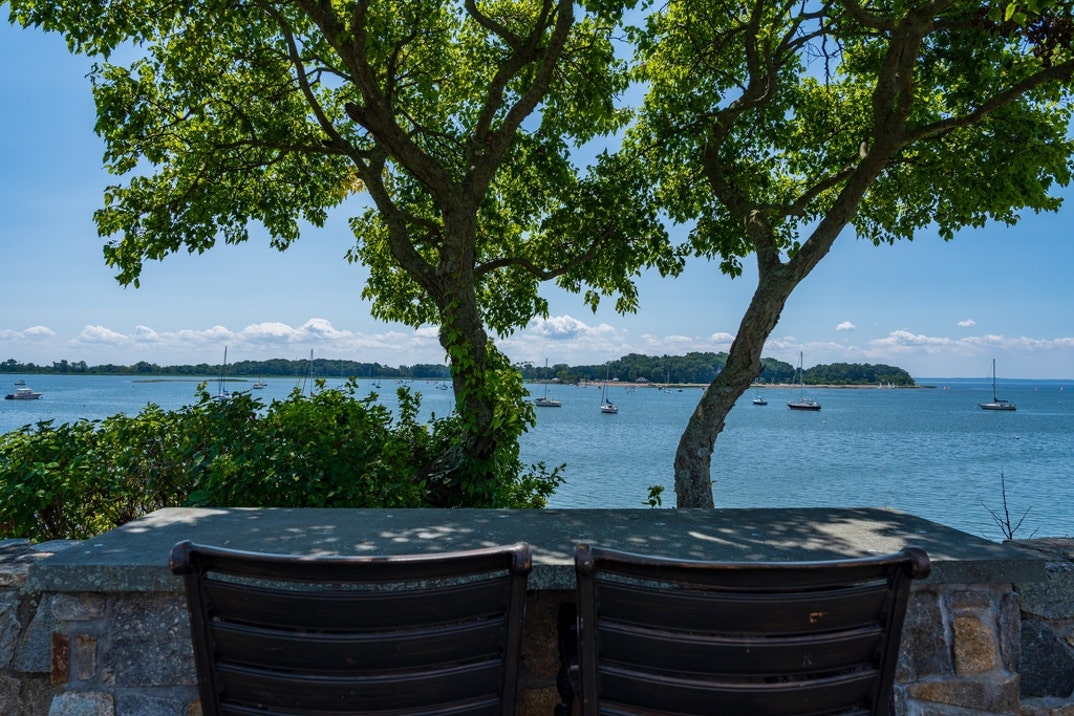 Kathie Lee Gifford Lists Connecticut Home 33