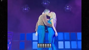 042025-emma-slater-alan-bersten-primary