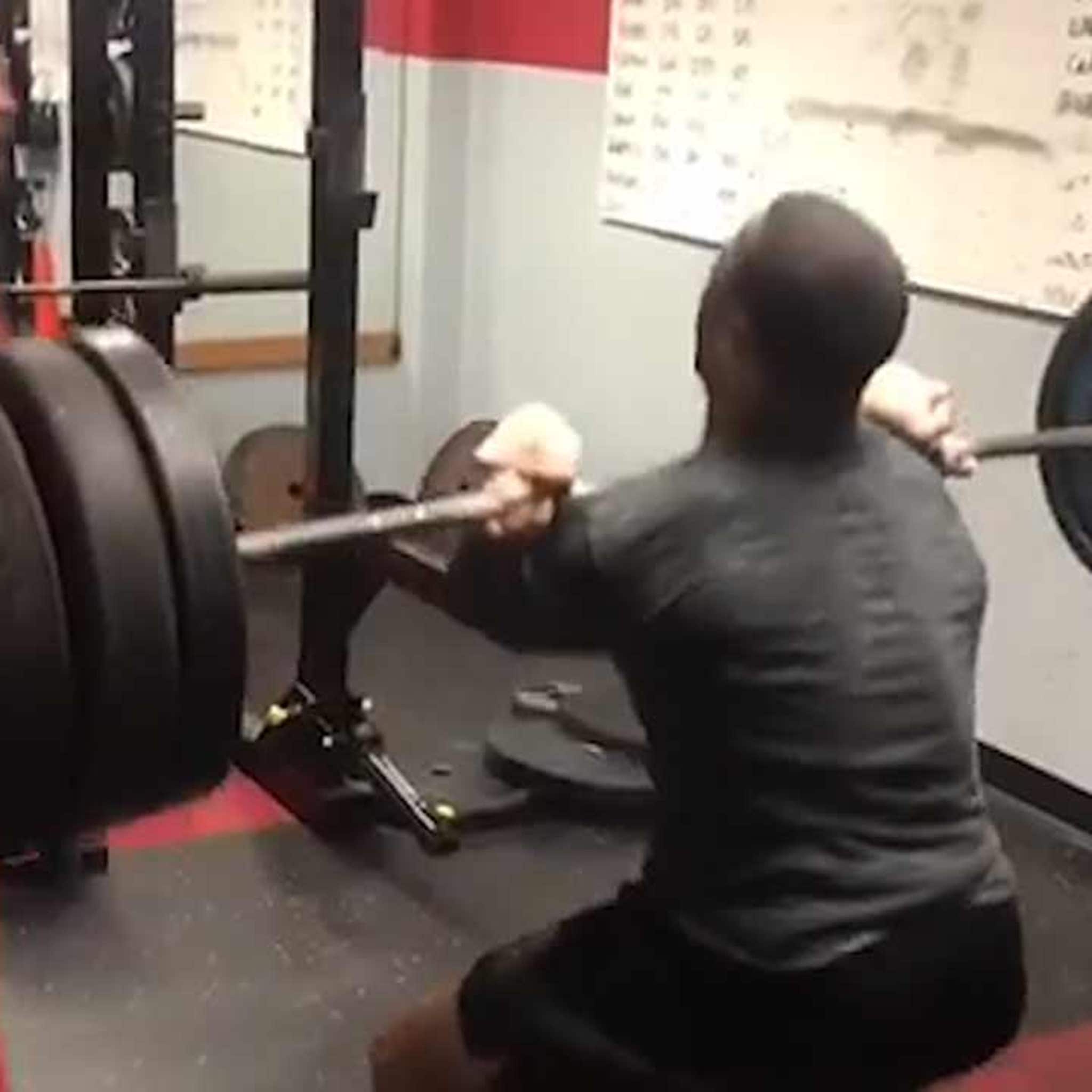 Nick Chubb squatting is crazy 