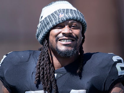 1020-marshawn-lynch-GETTY-01