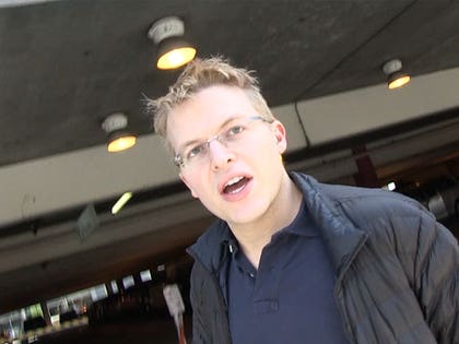 042718_ronan_farrow_primary