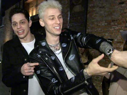 042319_mgk_pete_davidson_primary