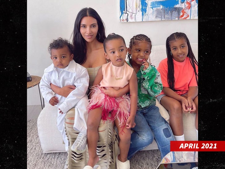 kim kardashian niños