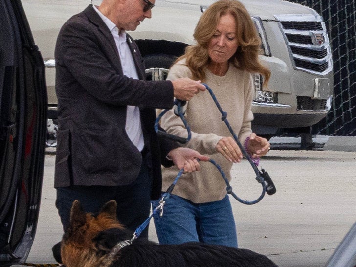 0212-lisa-sweeney-scooter-jet-sub-1