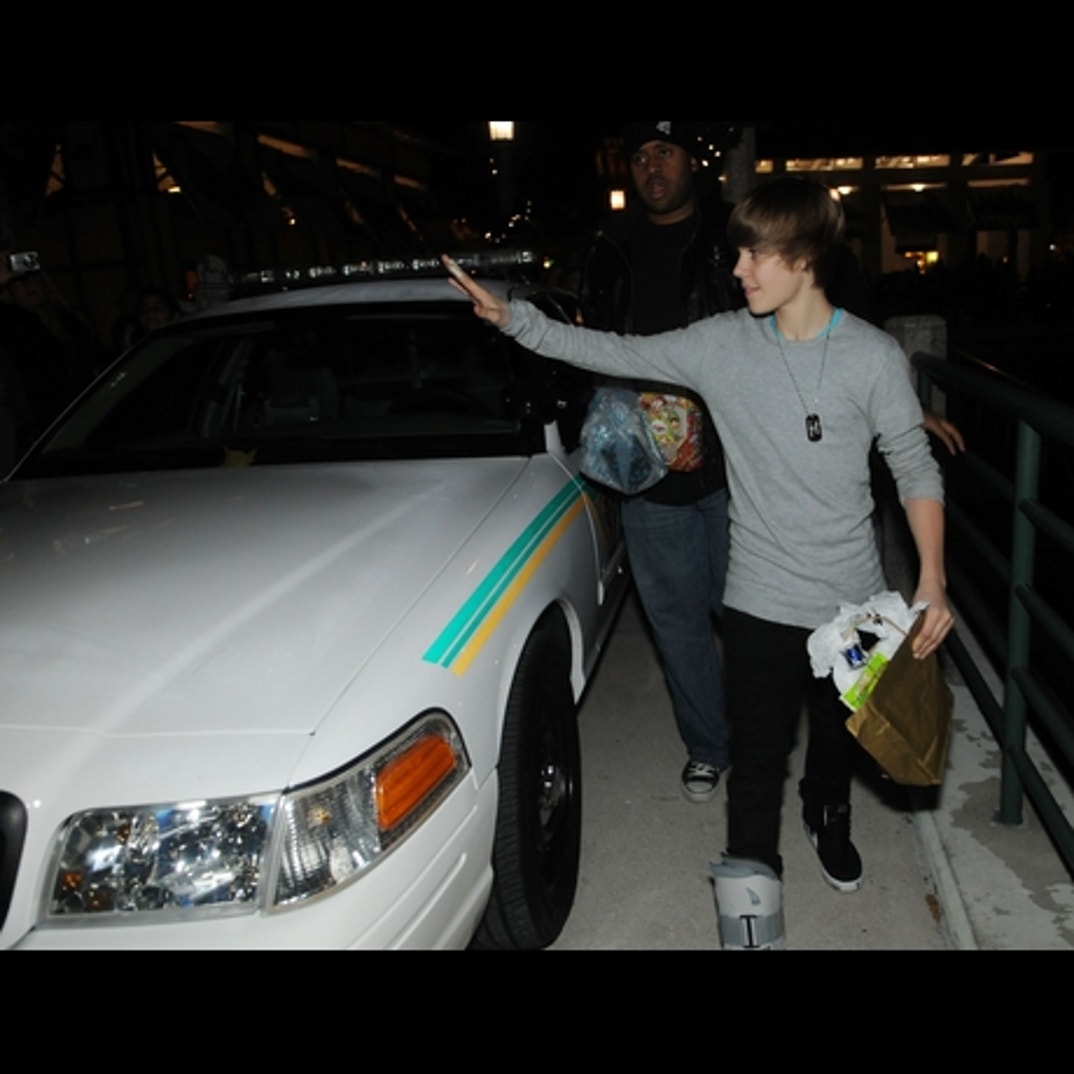 85347-94923196_10_full