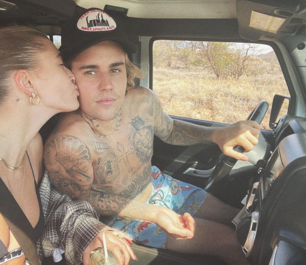 Justin Bieber Shirtless Abs Muscles Tattoos photos 0