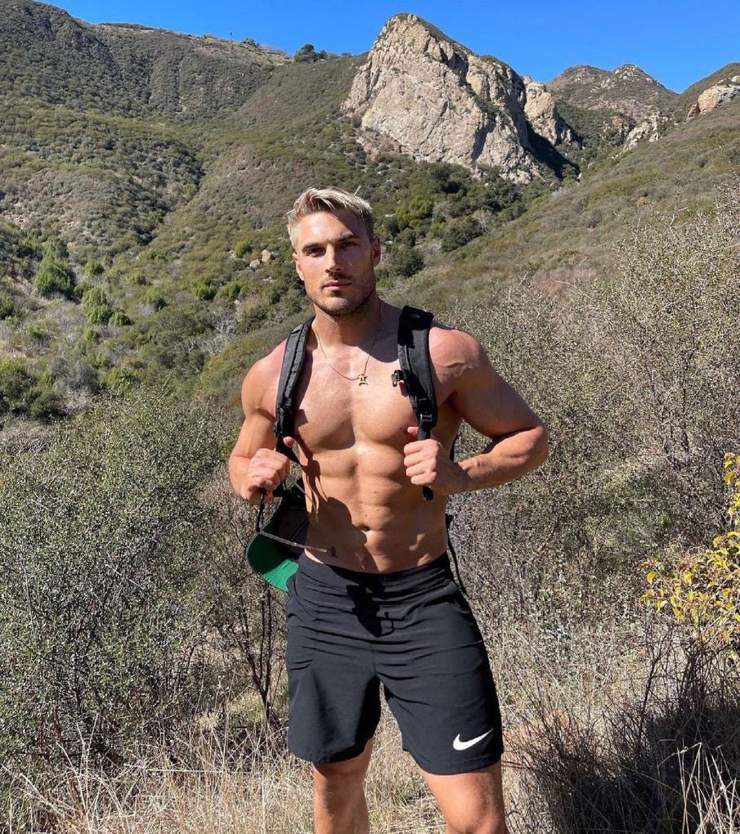 0613 Chris Appleton Shirtless Shots 9