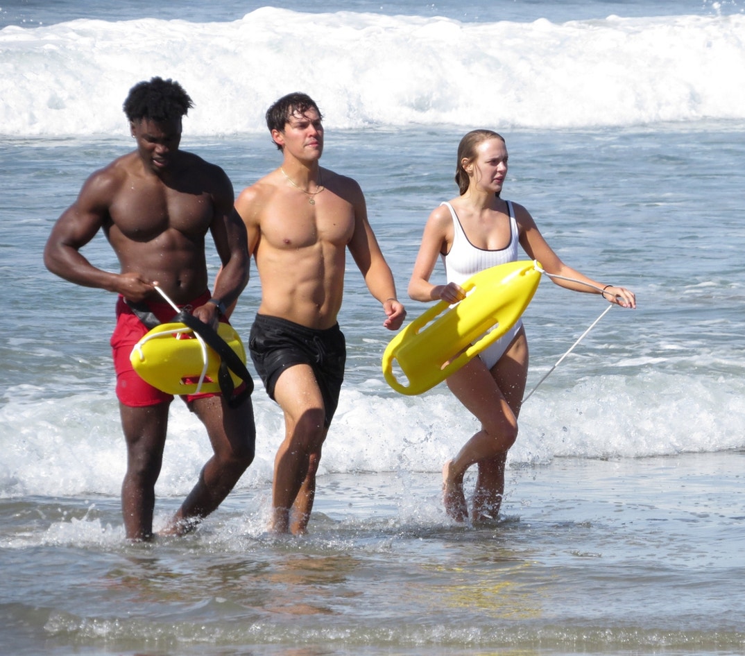 Noah Beck Baywatch Cast Malibu 1