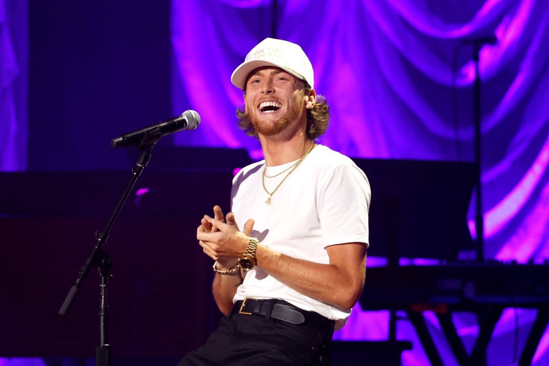 Bailey Zimmerman Performance Pics 1