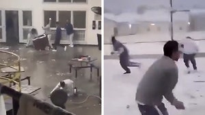 012725-snowball-fight-primary