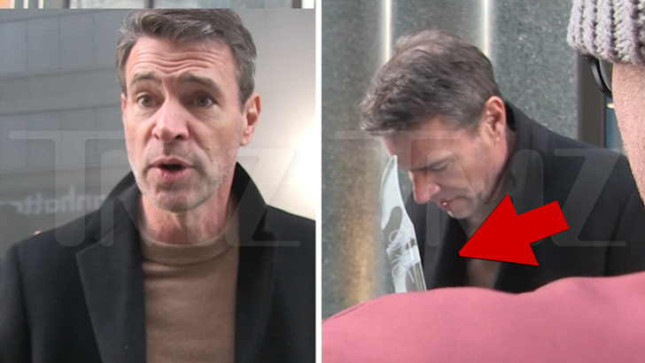 012126 Scott Foley ontem