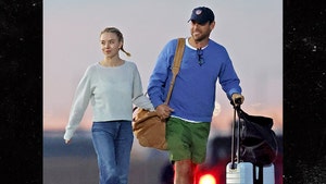Sydney Sweeney and Scooter Braun jetting out of Australia the image direct 1