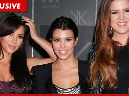1202_kim_kourtney_khloe_kardashian_getty_EX