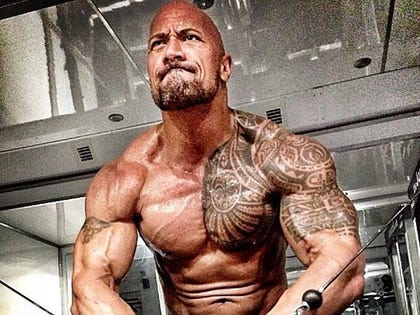 0624_the_rock_working_out_muscles_article_twitter