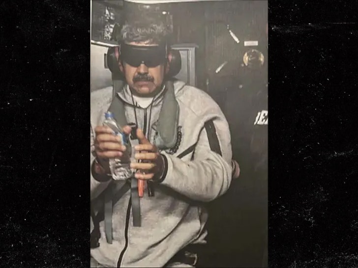 Nicolas Maduro nike tracksuit 1