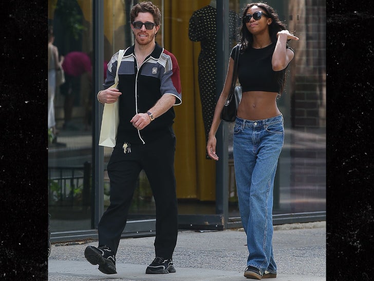 0605-Shaun-White-GF-Angela-Garten-NYC-Sub2
