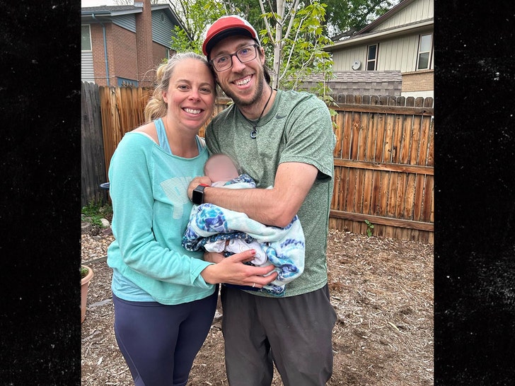 Ted Barnett and Lindsey Barnett with baby Facebook 2