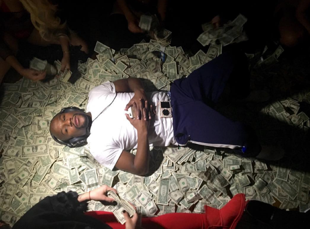 floyd_mayweather_living_large_2_photos4