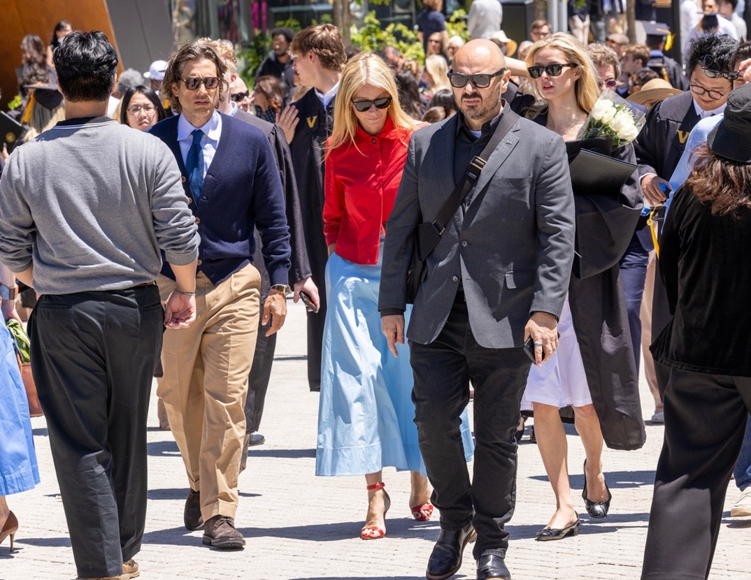 Gwyneth Paltrow and Chris Martin Graduation 3