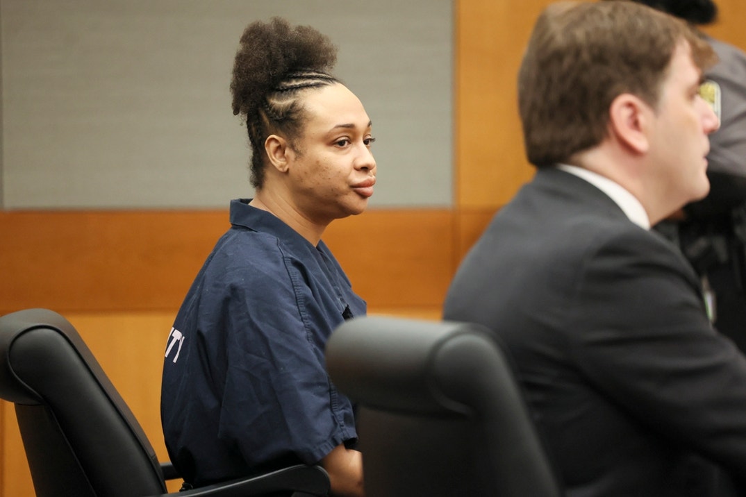 Sidney Favors In Court 1