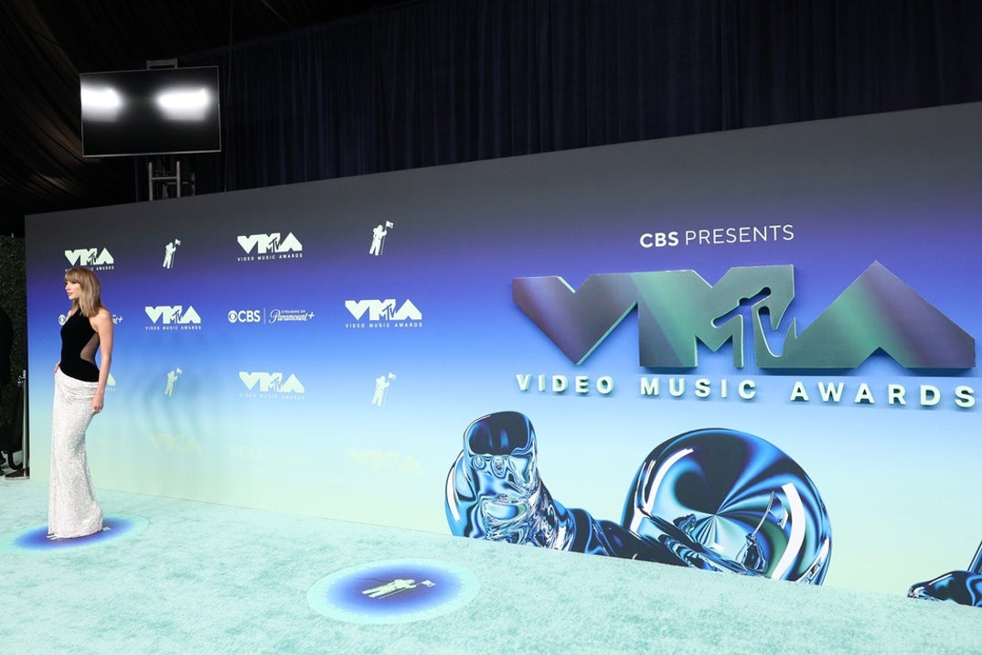 Taylor Swift VMAs 13