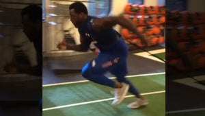 Jason Pierre-Paul -- No Finger, No Problem ... Back in the Gym!! (VIDEO)