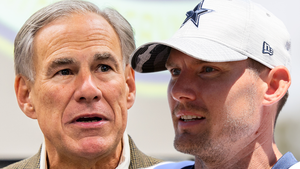 Texas Gov. Greg Abbott Trolls Cowboys' Brett Maher Over Kicking Woes
