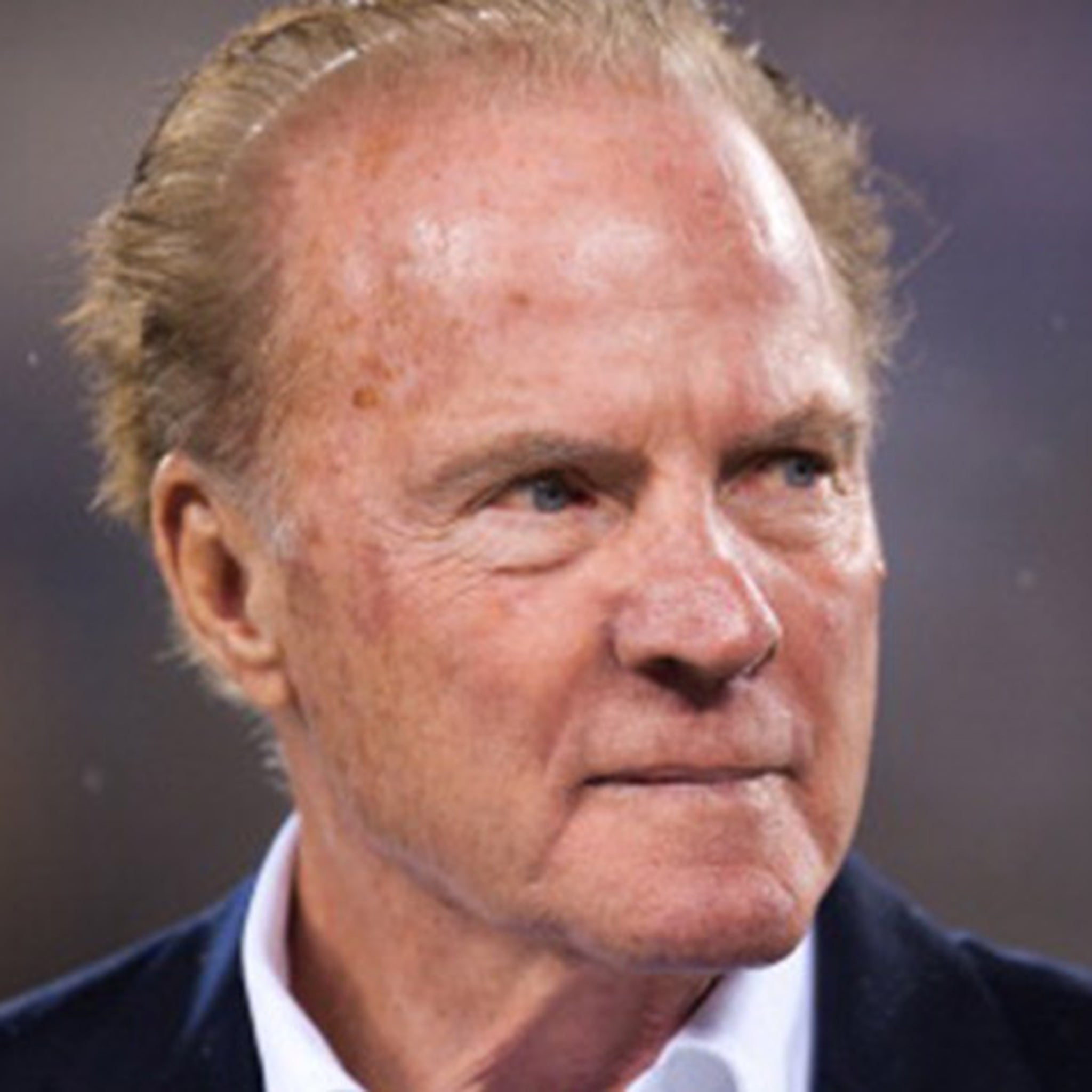 Frank Gifford Had Brain Disease, His Family Announces - The New York Times