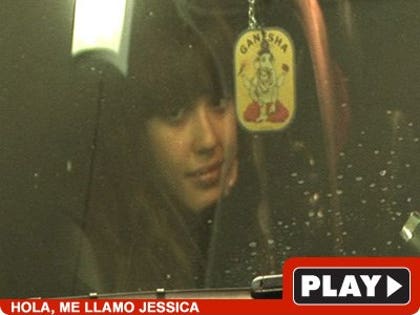 Jessica Alba: Click to watch