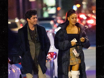 0311-ariana-grande-image-direct-01