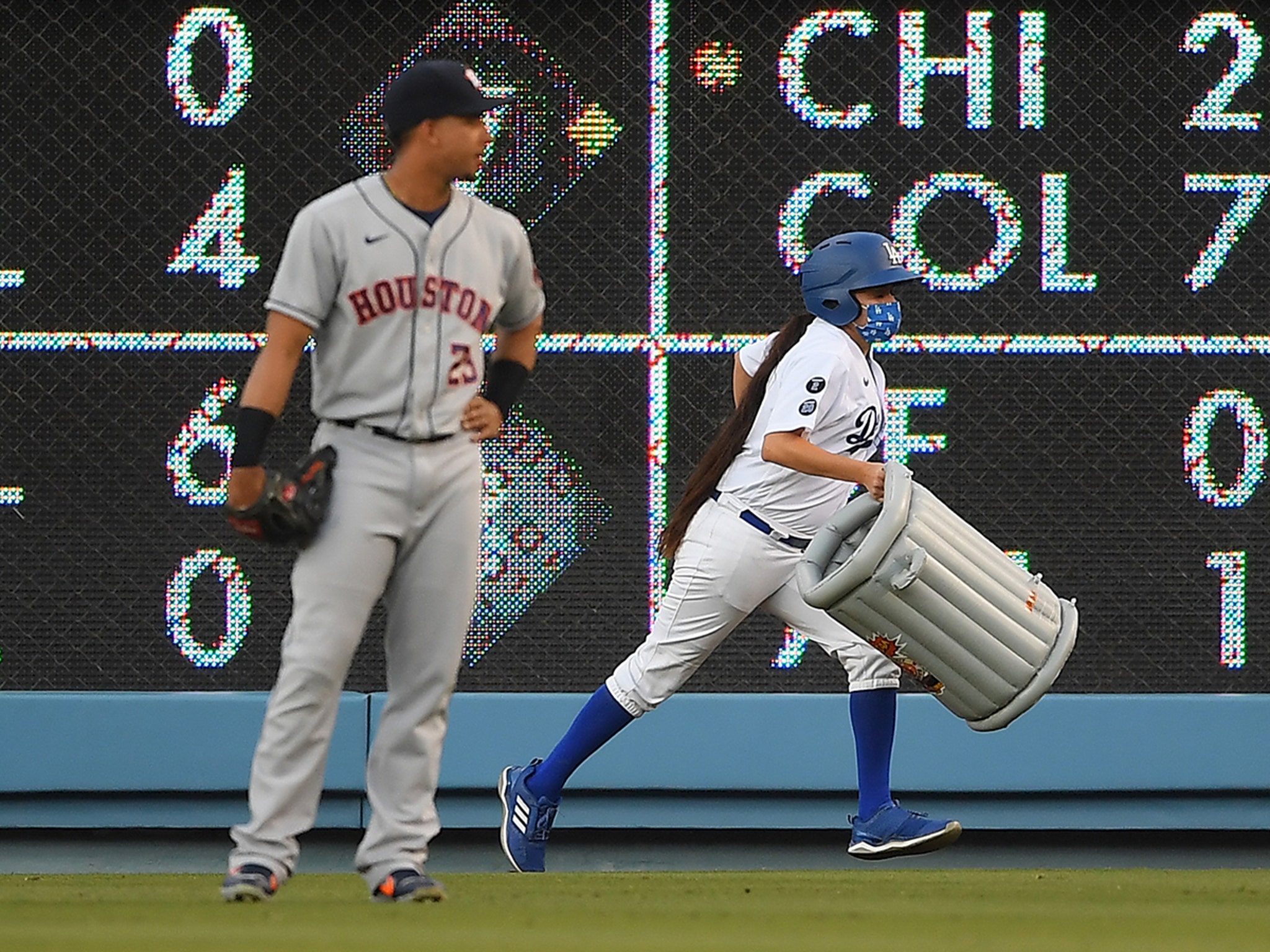 LA garbage can throws a reminder for Yankees fans that Astros tour