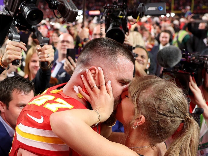 Taylor Swift And Travis Kelce -- Kissing After Super Bowl LVIII Win