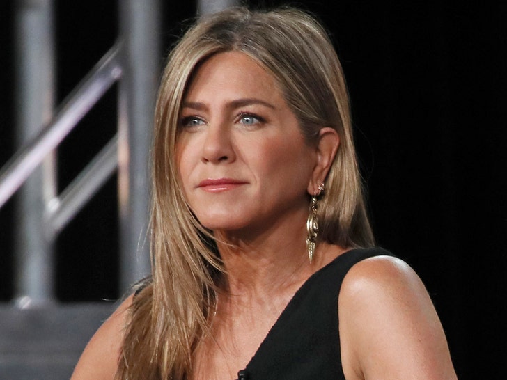 Jennifer Aniston’s Los Angeles Home Swatted, LAPD Investigating